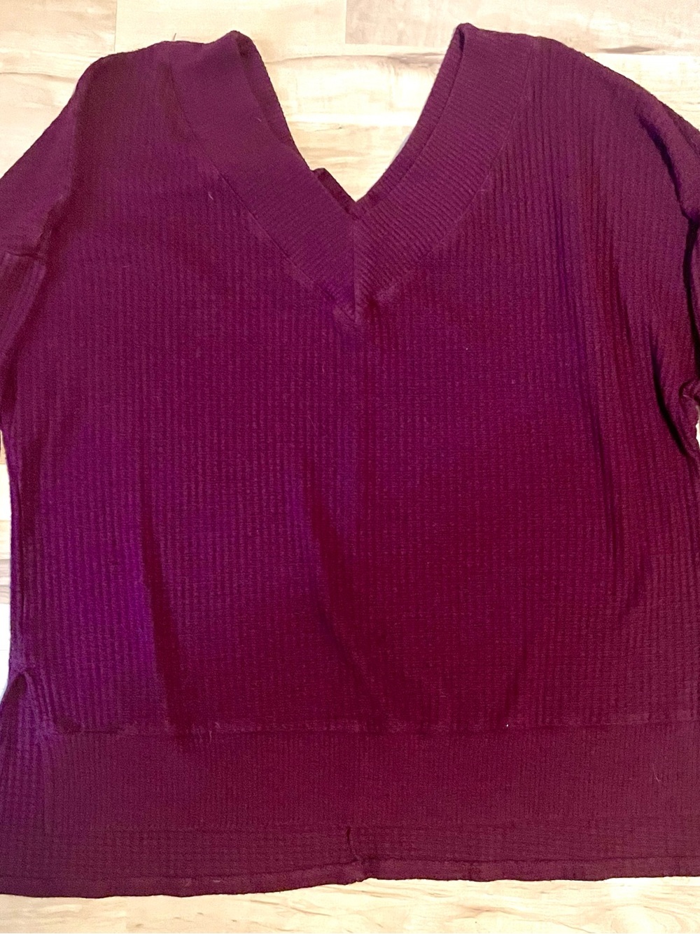 Ribbed V-Neck Sweater in Burgundy